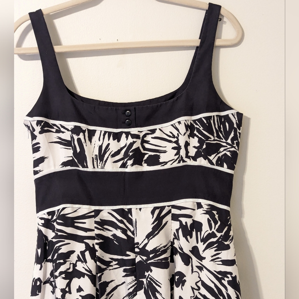 Floral Black and White Silk‎ Dress - Picture 7 of 7